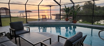 Waterfront Home with Heated Pool, Bikes, Dock and Kayak on the Myakka River