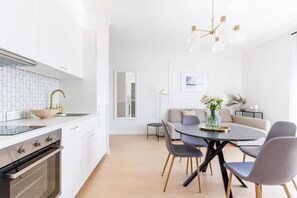 Ovn og oppvaskmaskin