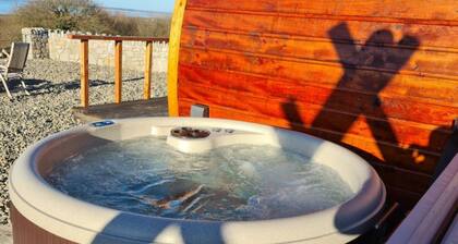 "The Pod" Fabulous glamping pod near Snowdonia.