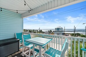 Outdoor dining - I Love This Place-Pets Welcome-Free Covered Parking-WiFi-Beach & Sunsets (Panama City Beach)