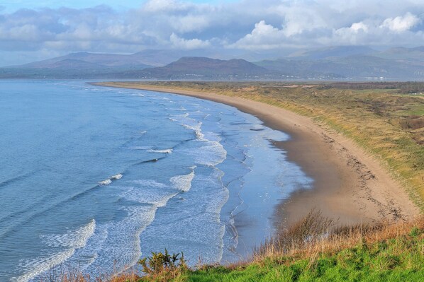 Beach - 37 Bro Enddwyn (Dyffryn Ardudwy)