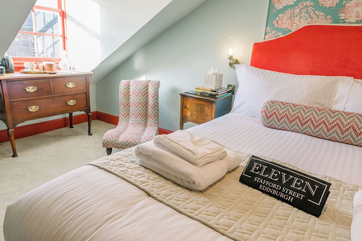 William (small double sleeps 2 perfect for 1) | 1 slaapkamer, lakens van Egyptisch katoen, luxe beddengoed
