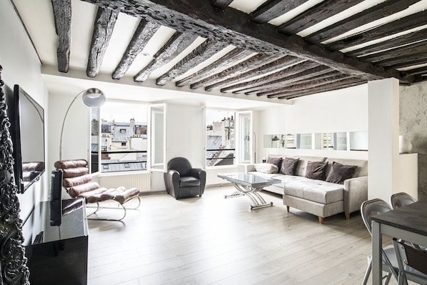 TV - Paris Marais 2 Bedrooms (Paris)