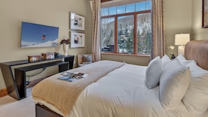 5 Schlafzimmer, Bügeleisen/Bügelbrett, kostenloses WLAN, Bettwäsche