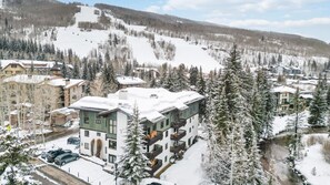 Exterior - Vail Village Charm + Walk to Lifts| Chalet Schuss (Vail)