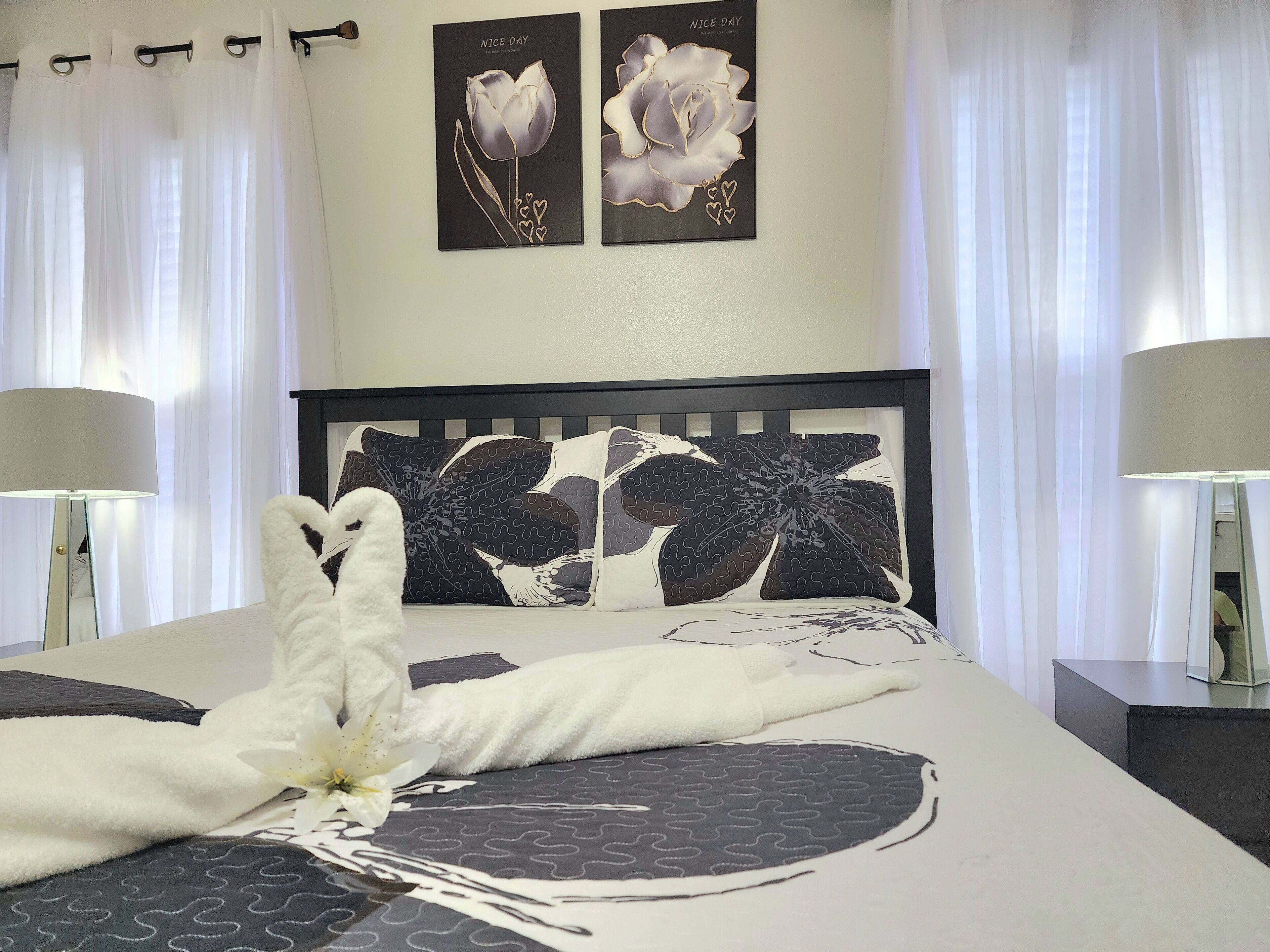 4 bedrooms, desk, iron/ironing board, free WiFi