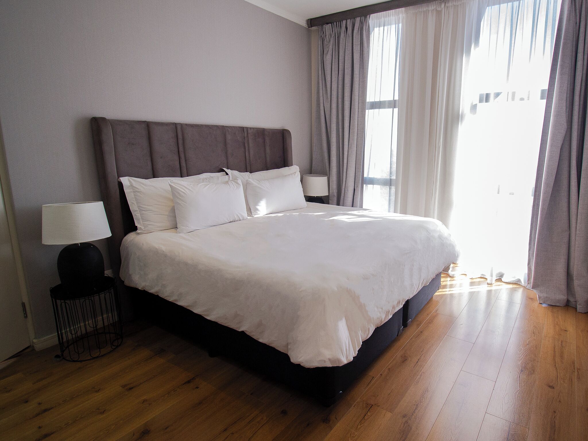 2 habitaciones, tabla de planchar con plancha y wifi gratis 