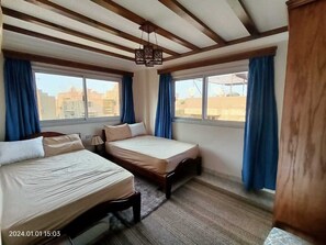 1 bedroom, WiFi, bed sheets - Lovely & Calm Rooftop in Maadi 5 min from the Nile

 (Cairo Governorate)