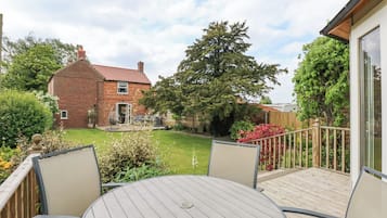 Cottage | Outdoor dining