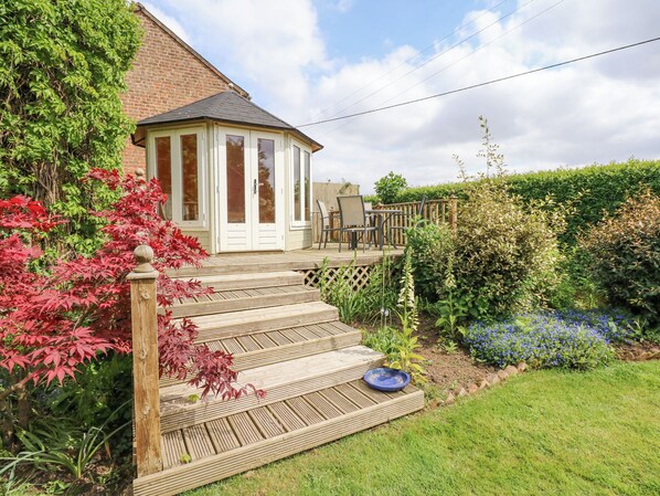 Cottage | Terrace/patio - Holt House (Boston)