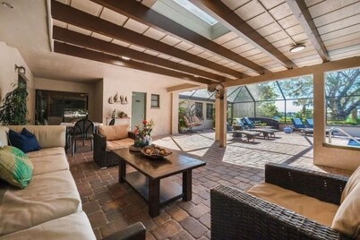 Grand Hacienda Estate Sleeps 32