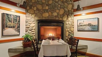 2 restauranter, frokost serveres