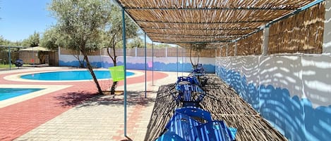 Piscine extérieure (ouverte en saison)