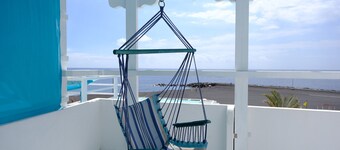 Rooftop Dreamhouse - 3BR with Seaviews