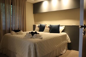 5 Schlafzimmer, Bügeleisen/Bügelbrett, WLAN, Bettwäsche