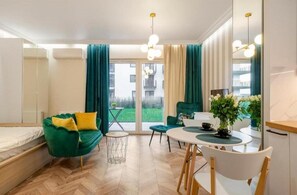 Interior - SKY Home- Green Apartament -Manufaktura, Bezpłatny Parking, Klimatyzacja, na KOD (Lódz)