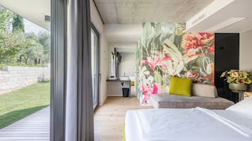 Superior Triple Room, Garden View