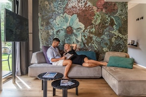 Suite | Living room
