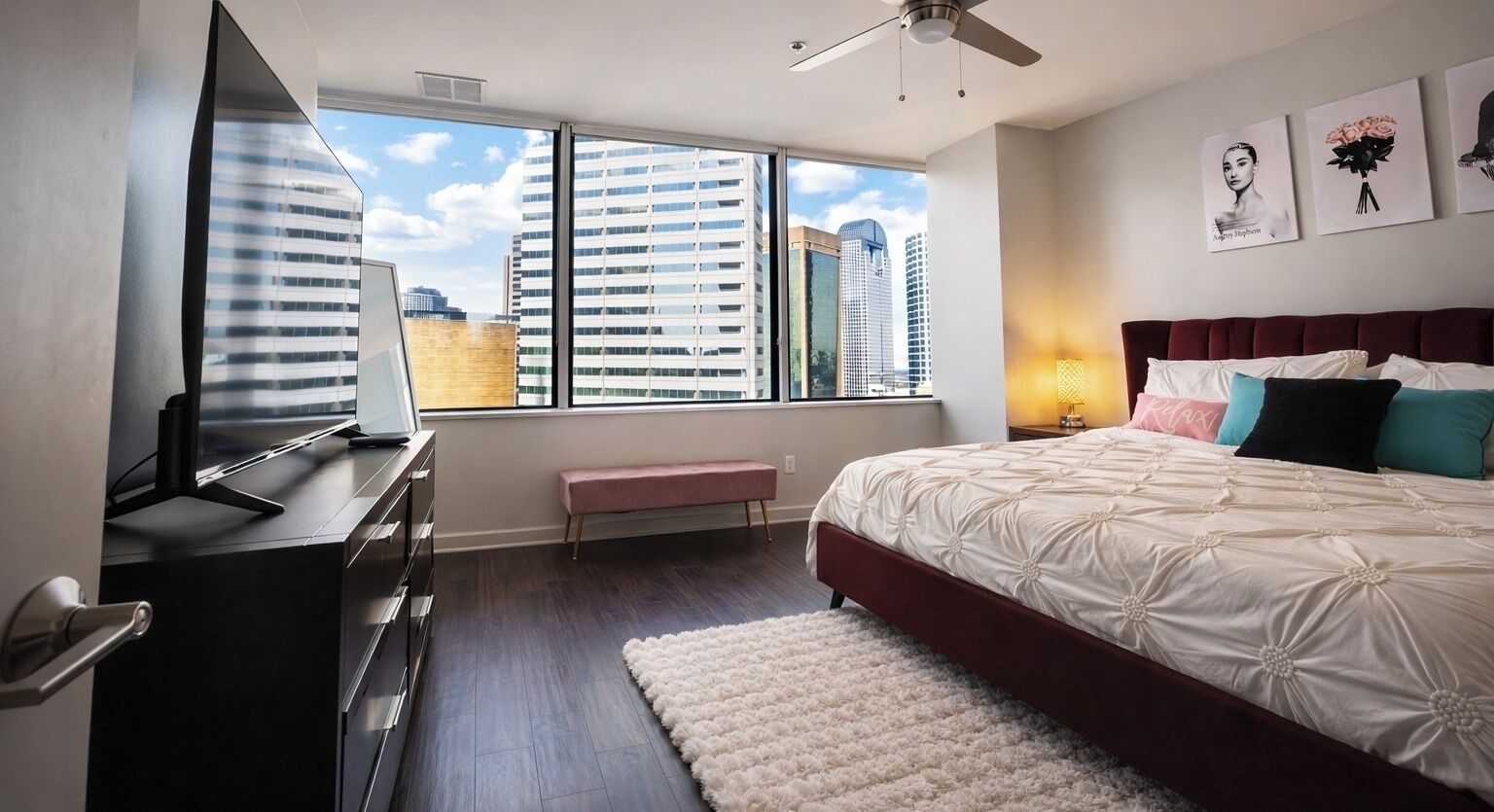 1 slaapkamer, een bureau, een strijkplank/strijkijzer, gratis wifi