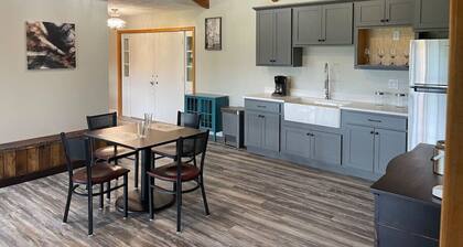 Charming Queen Suite w/ Shared Firepit + Game Room