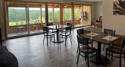 Charming Queen Suite w/ Shared Firepit + Game Room