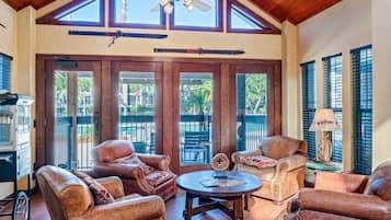 Televisión y oficina