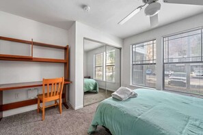 4 bedrooms, desk, iron/ironing board, WiFi