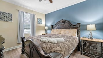 8 habitaciones, cuna de viaje, wifi y ropa de cama