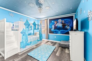 9 Schlafzimmer, Bügeleisen/Bügelbrett, Reisekinderbett, WLAN