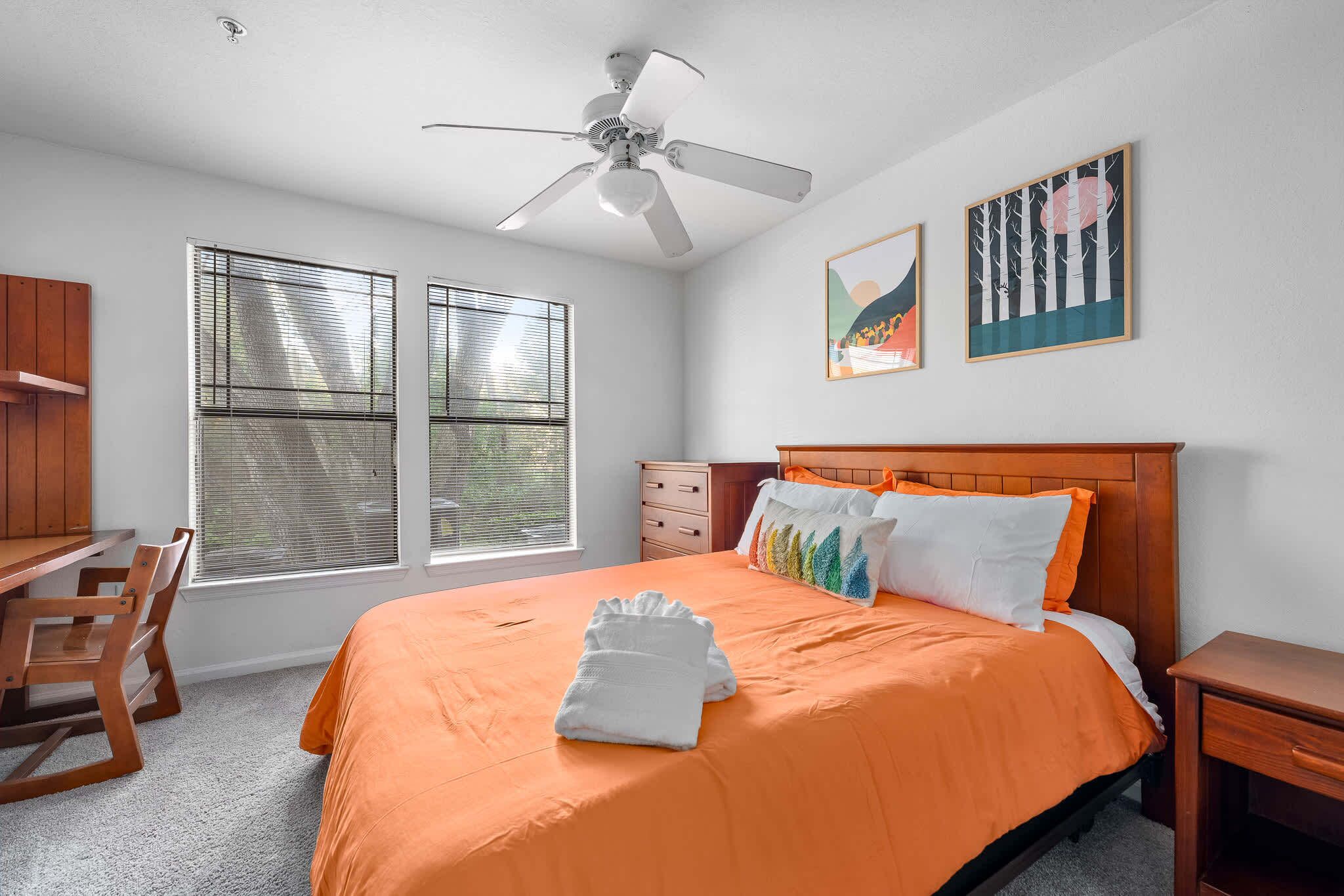 4 camere, una scrivania, ferro/asse da stiro, Wi-Fi