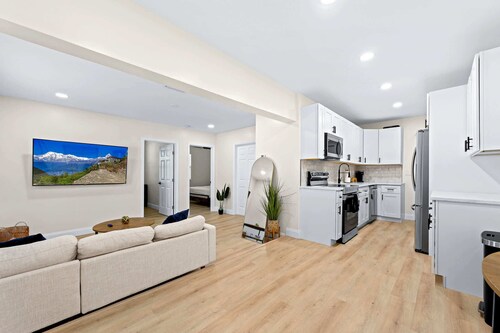 Charming Boynton Beach Home! with Outdoor Area