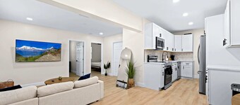 Charming Boynton Beach Home! with Outdoor Area