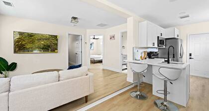 Boynton Beach Home w/ outdoor hammock