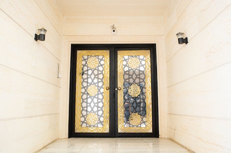 Interior entrance. Salam 1 - Qaswarah Residence