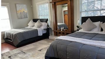 2 bedrooms, desk, iron/ironing board, free WiFi