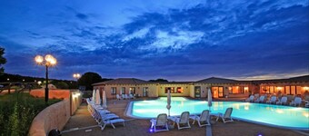 Residence with pool in Vignola Mare 