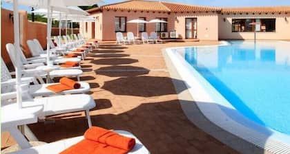 Residence with pool in Vignola Mare