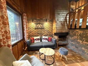 TV, fireplace - LA POMME DE PIN 2  Appartement avec terrasse (La Bresse)