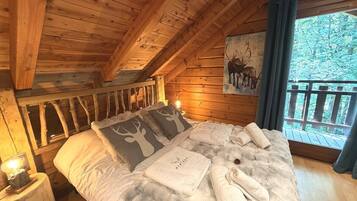 3 chambres, fer et planche à repasser, Wi-Fi gratuit, draps fournis