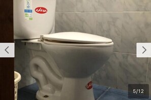 Regadera, toallas, jabón, shampoo 