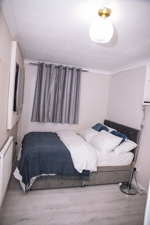Apartment | 2 bedrooms, free WiFi, bed sheets - Stunning 2-bed Apartment in London (London)