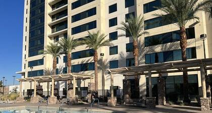 Las Vegas - Available February 3rd to 10th - 2 Suites - Sleeps up to 8