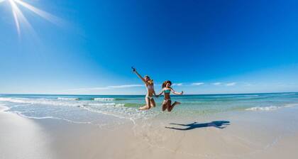 Whimsy! New ! Sleeps 19 ! Pool!