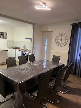 Dining. La Maison de Laligier