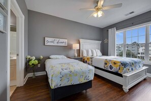 2 chambres, bureau, fer et planche à repasser, Wi-Fi gratuit