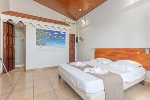 مكواة/لوح كي وواي فاي مجانًا وملاءات أسرّة