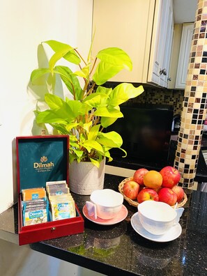 Dining - Cozy & Private One Bedroom Apartment-  (Queens)
