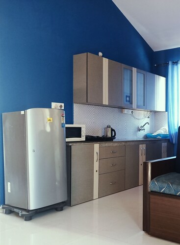 One BHK Terraced Apartment at a short walk to Benaulim Beach