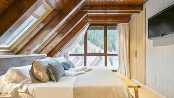 5 makuuhuonetta, silitysrauta/-lauta, internet, vuodevaatteet