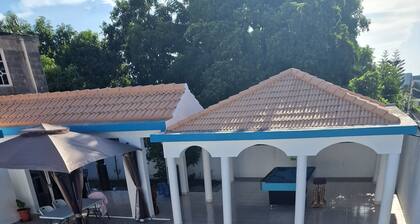 Lujosa Villa María de 2,034ft2 con piscina privada, 3 cocina, BBQ, Gacebo y más.